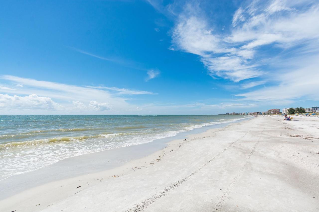 239 Surf Song Resort St. Pete Beach Exterior photo